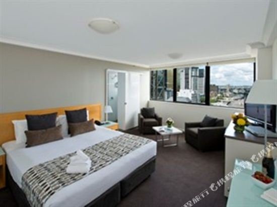 Фото Park Regis North Quay