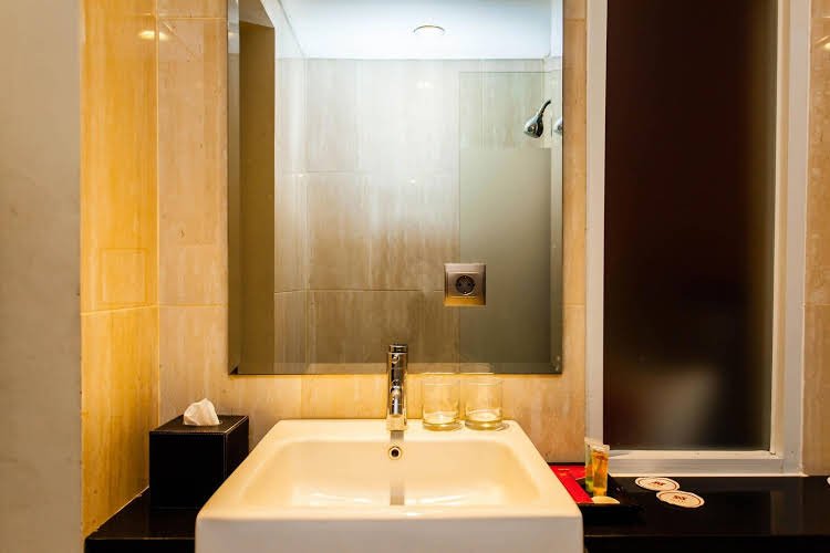 Фото The Falatehan Hotel