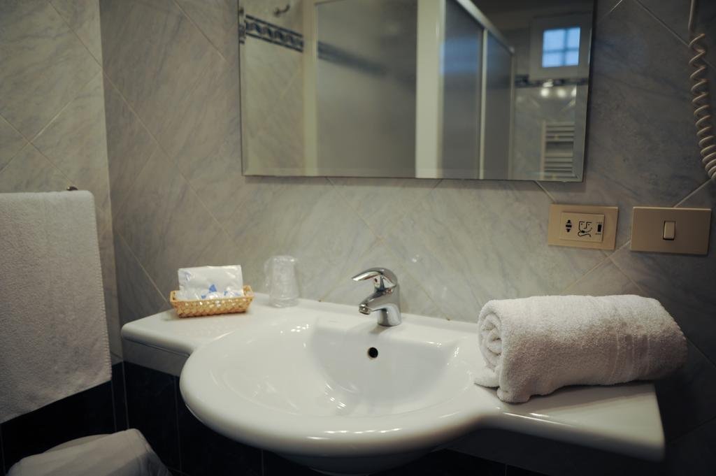 Фото Hotel Accademia