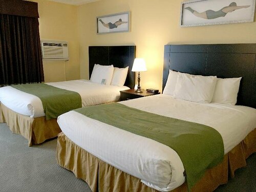 Внешний вид отеля Dana Point Marina Inn в Дана-Пойнте, фото 3