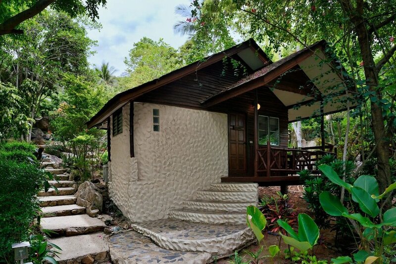 Гостиница Montalay Beach Resort Koh Tao
