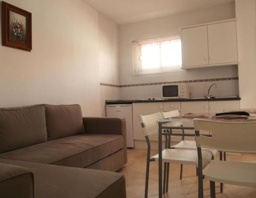 Фото Hostal Tres Soles