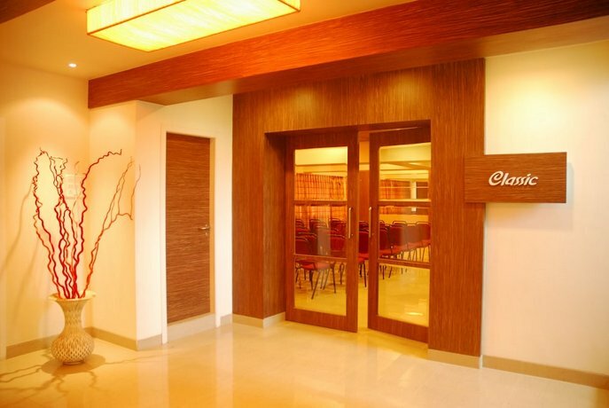 Hotel Mourya Residency