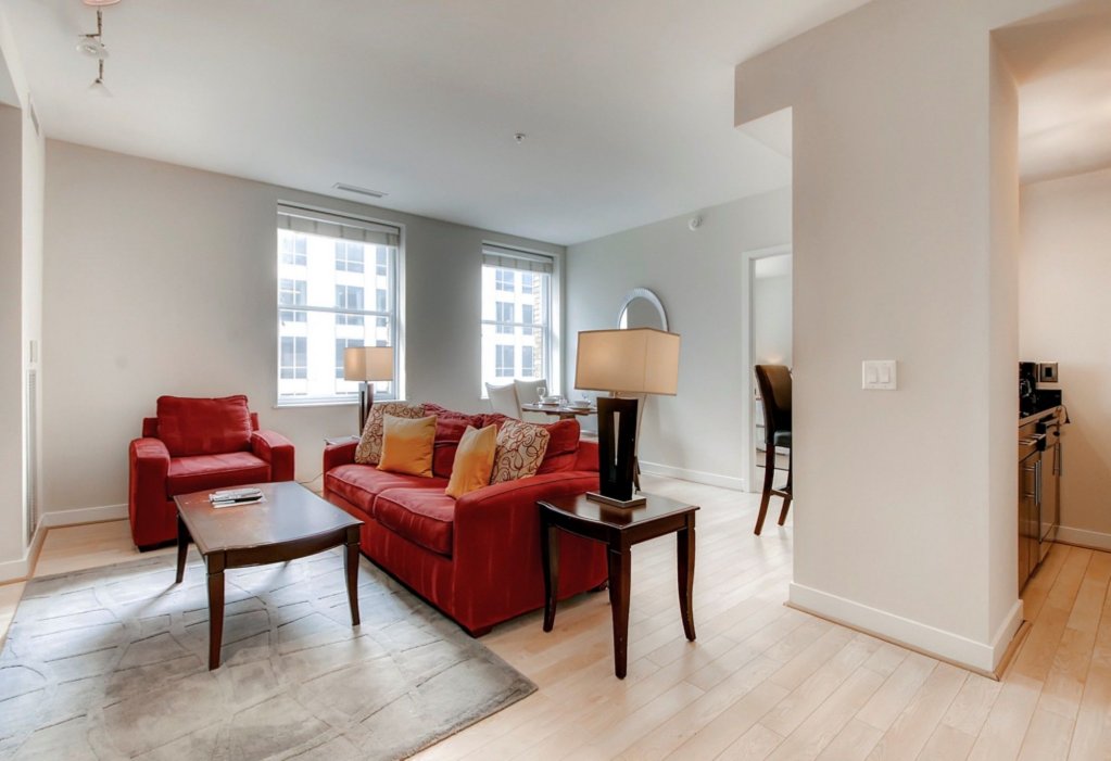 Фото Global Luxury Suites at The White House