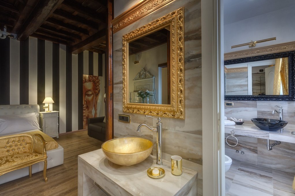 Фото Tolentino Suites