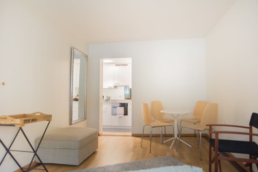 Фото Stylish Apartment in the Heart of Zug by Airhome