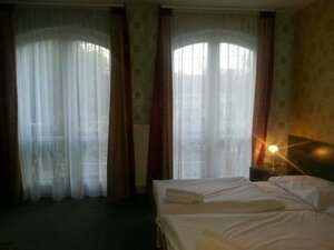 Гостиница Gondola Hotel в Дебрецене