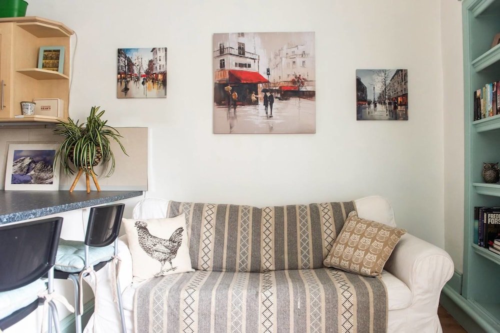 Фото Cosy 2br Home, 5 Minutes From Edinburgh Waverley!