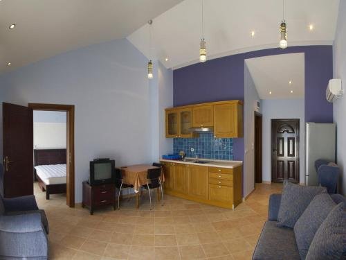 Фото Villa Risan Apartments