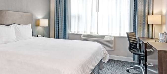 Фото Wyndham Garden Long Island City