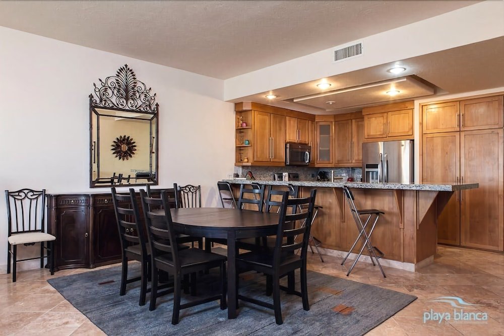 Фото 1 Playa Blanca 1207 - 1 Br condo by RedAwning