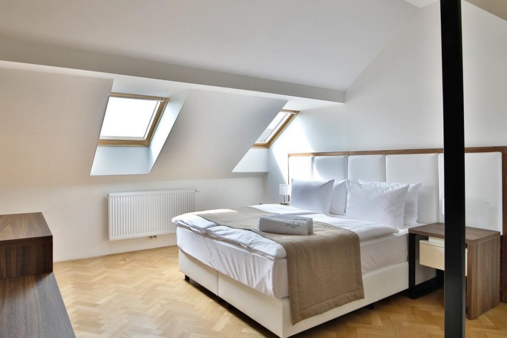 Фото Letna Garden Suites