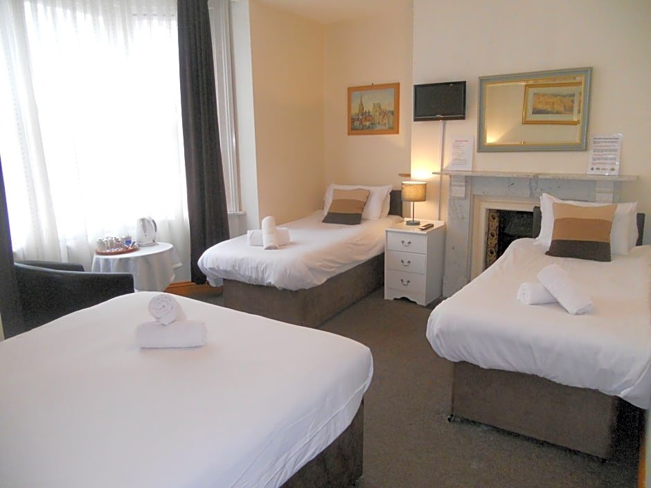 Фото The Old Palace Guest House