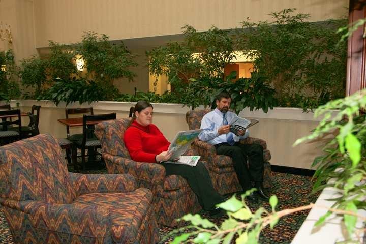 Фото Hampton Inn Cornelia