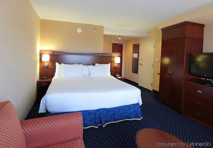 Фото Courtyard by Marriott Blacksburg