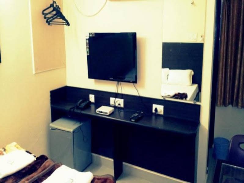 Фото Oyo 2840 Kanha Grand