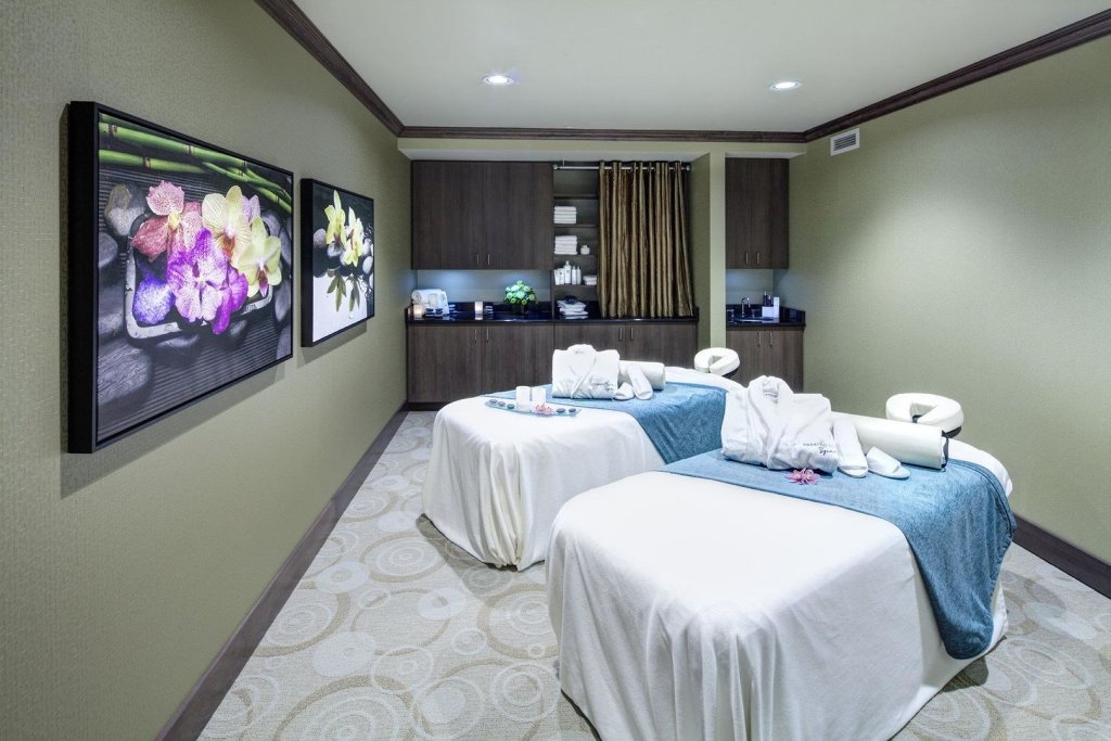 Фото Akwesasne Mohawk Casino Resort