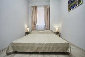 Хостел Токи