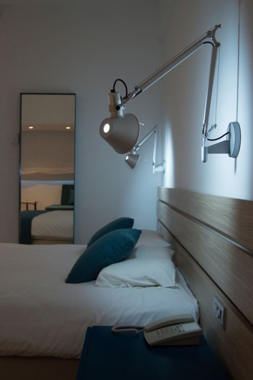 Фото Crystal Springs Beach Hotel