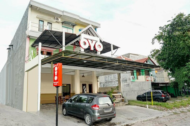 Гостиница Oyo 475 Kartika Syariah Homestay в Сурабае