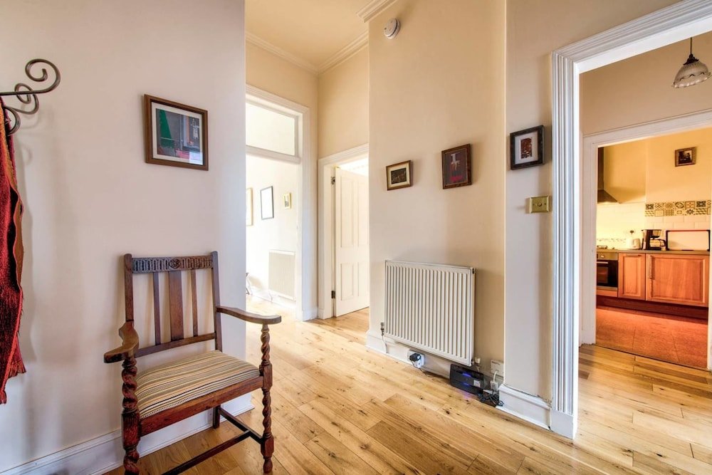 Фото Bohemian Style, City Centre Apartment for 5 People