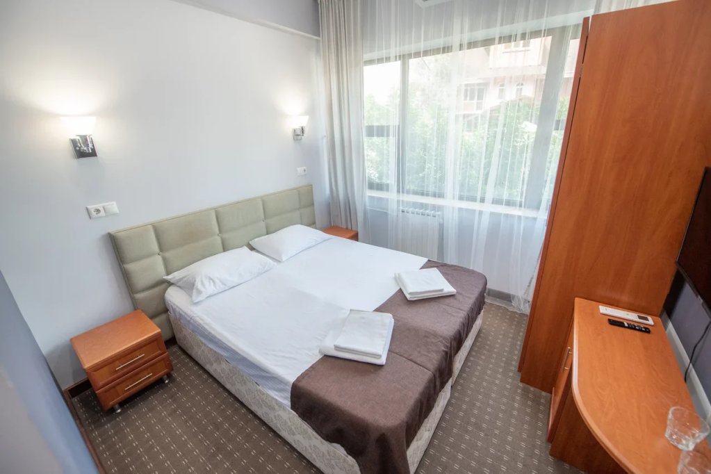 Фото Радужный