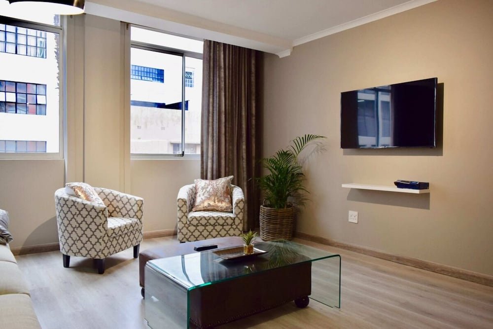 Фото Modern 1 Bedroom City Apartment