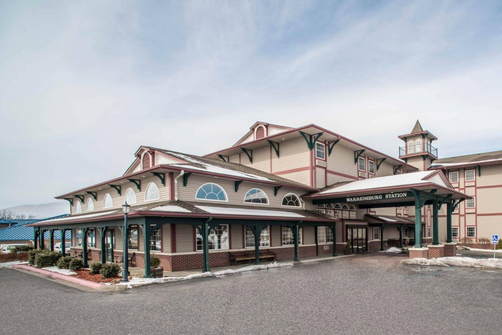 Фото Comfort Inn Warrensburg Station