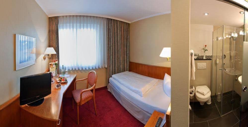 Фото Mercure Hotel Mainz City Center