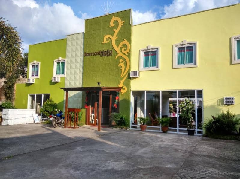 Фото отеля 1