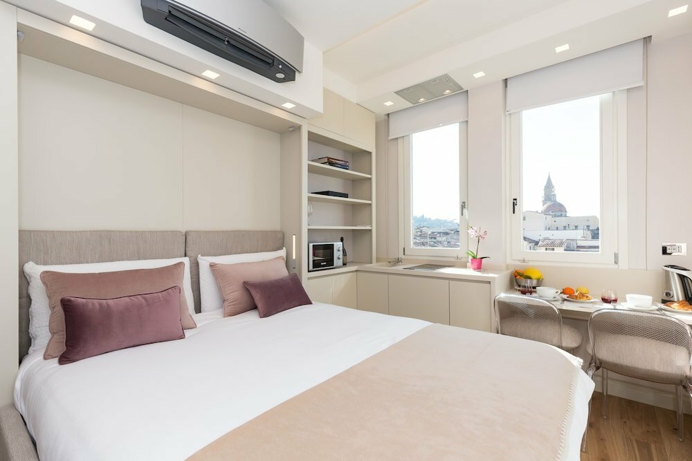 Short-term housing rental Suite Barbadori, Florence, photo