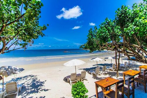 Гостиница La Lune Beach Resort