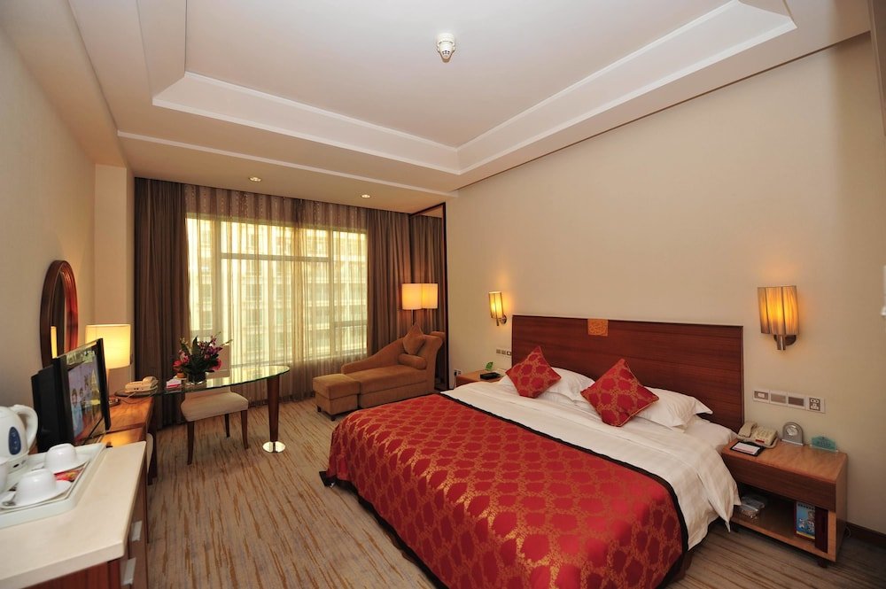 Фото Ramada Plaza Guangzhou