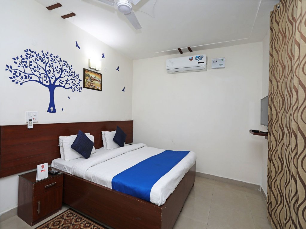 Фото Oyo 2482 K V Complex