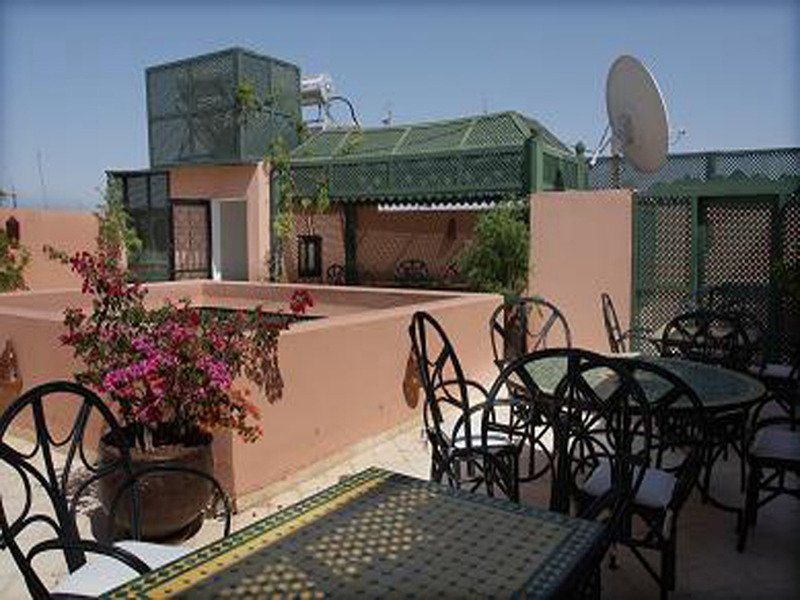 Фото отеля 2