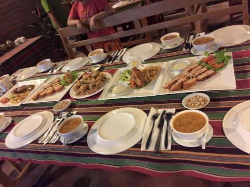 Фото Mr. Charles River View Lodge