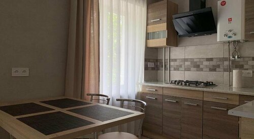 Жильё посуточно Black and white apartment Berdyans'k в Бердянске