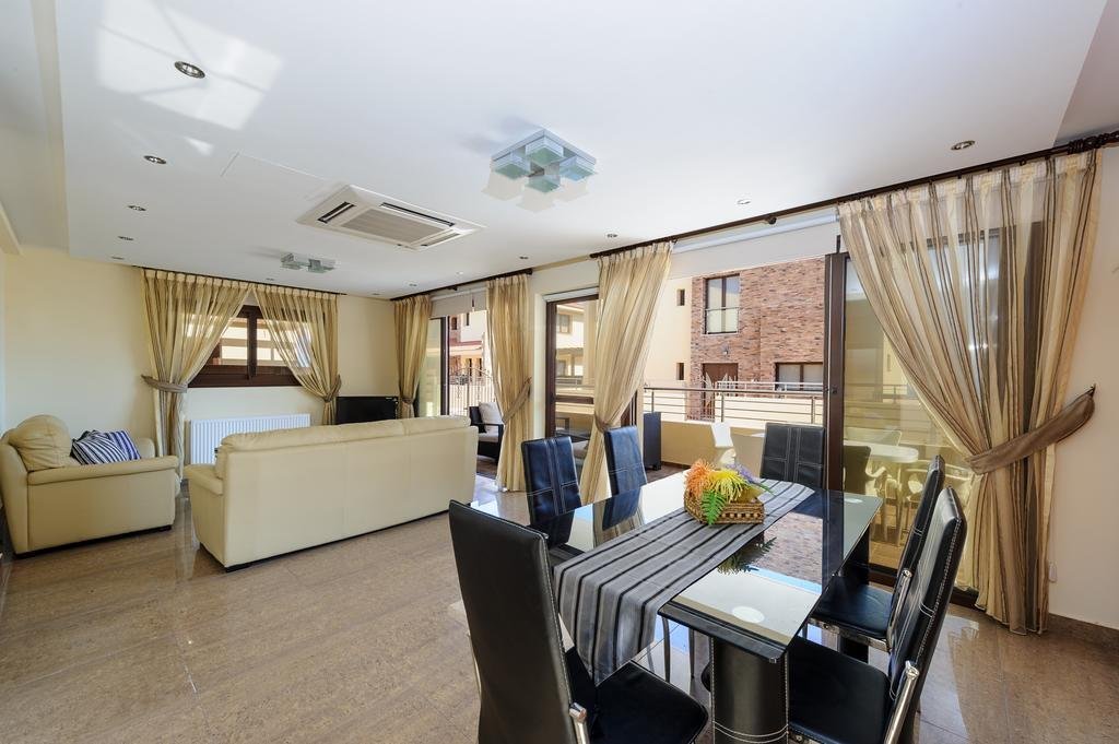 Фото Вилла Seafront Protaras Luxury Resort