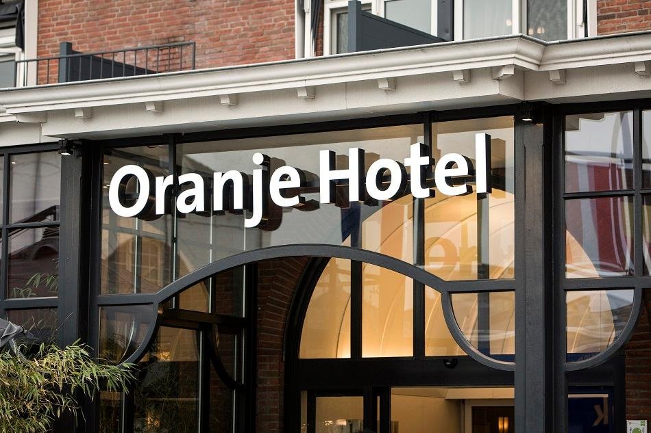 Фото Oranje Hotel Leeuwarden