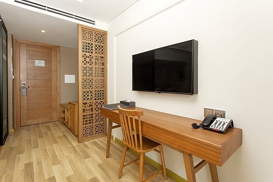 Фото Brilliant Majestic Hotel