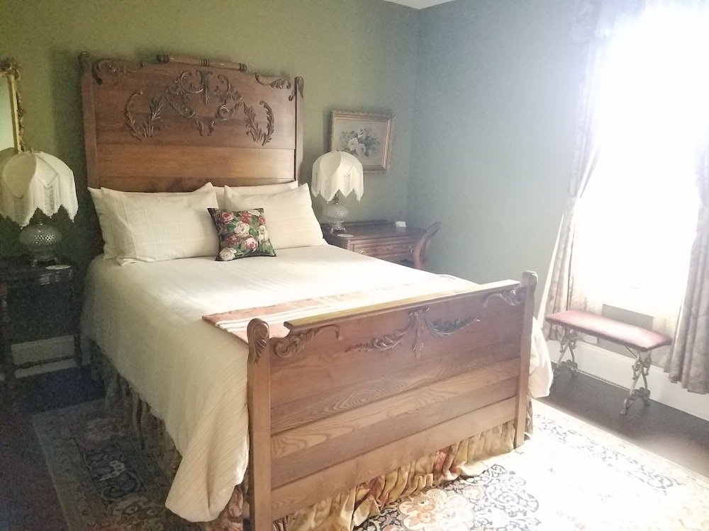 Фото The Marie Bed and Breakfast