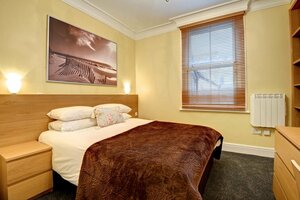 Chiltern Guest House (England, Surrey County, Normandy), hotel