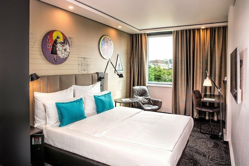 Гостиница Motel One Vienna - Westbahnhof в Вене