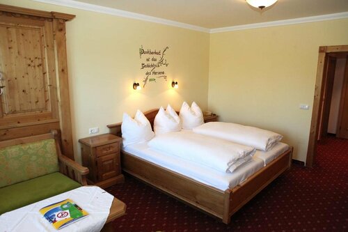 Внешний вид отеля Sperlhof в Виндишгарстене, фото 1