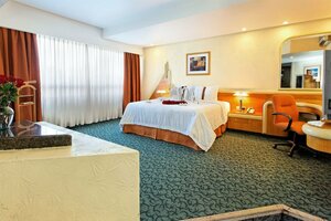 Holiday Inn Mexico Dali Airport (Mexico City), hotel