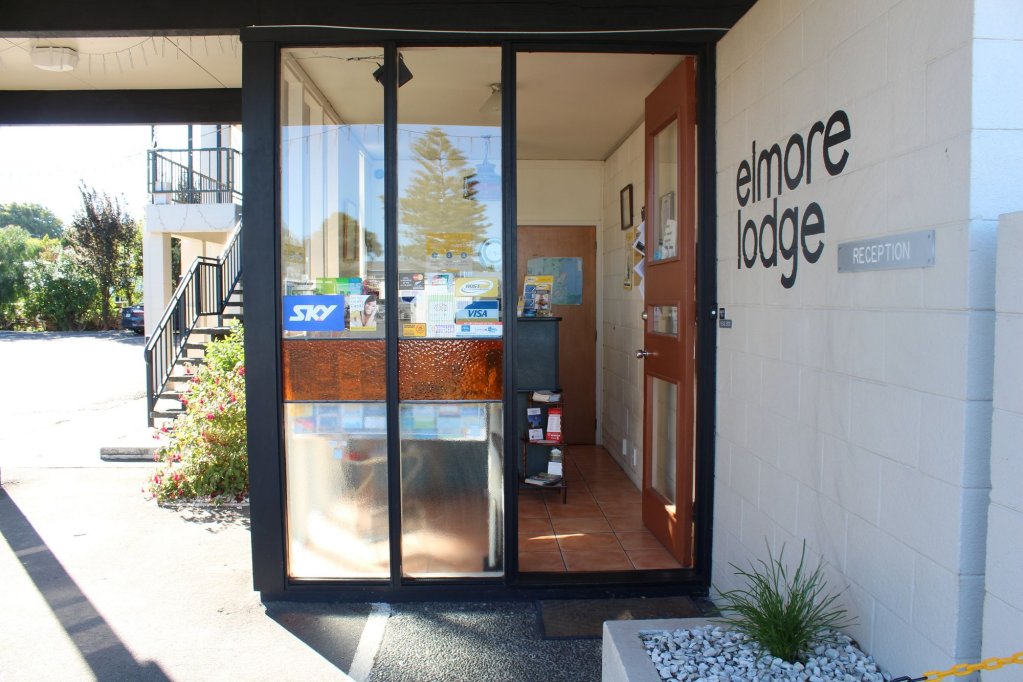 Фото Elmore Lodge Motel