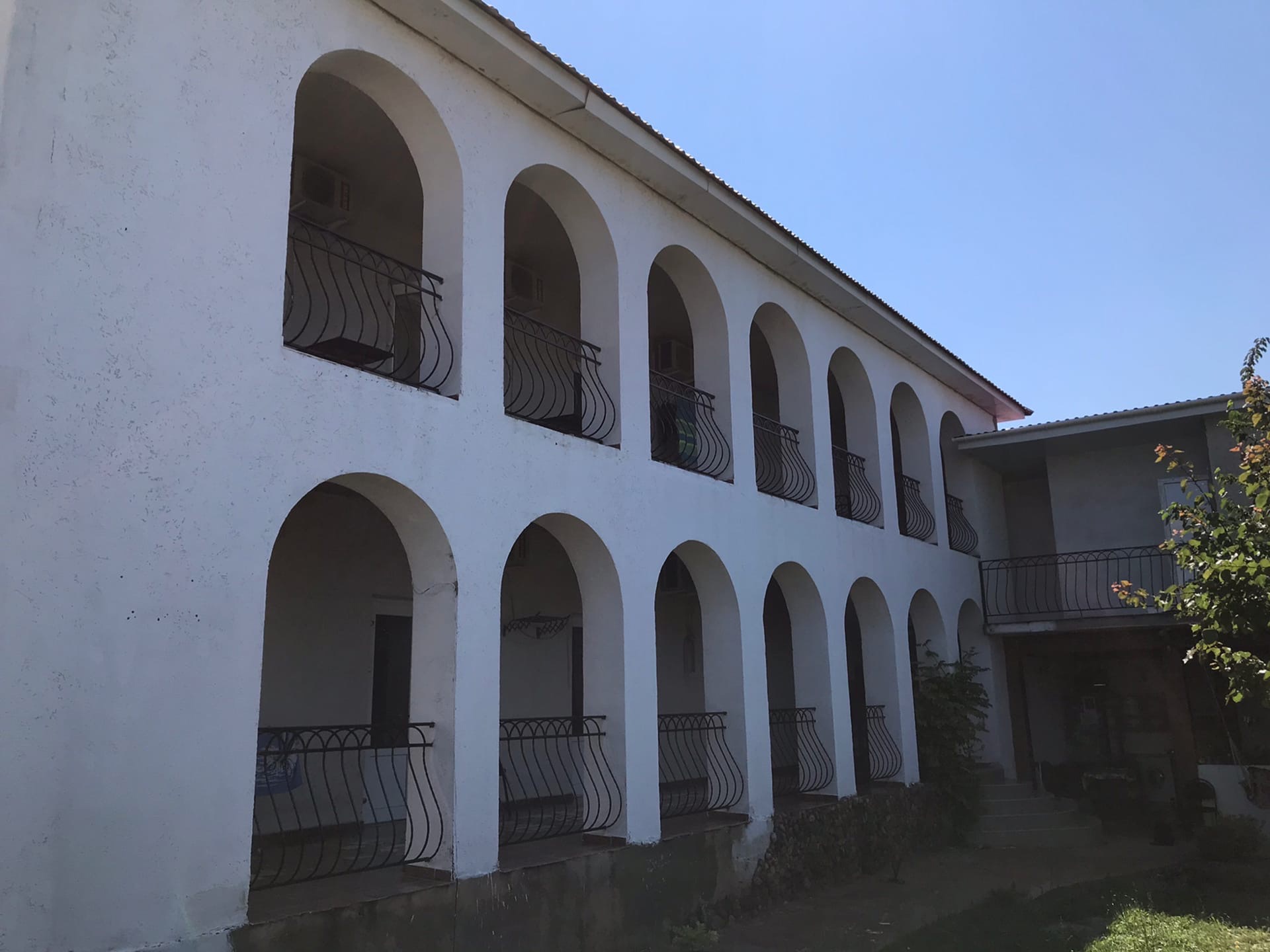 Фото отеля 2