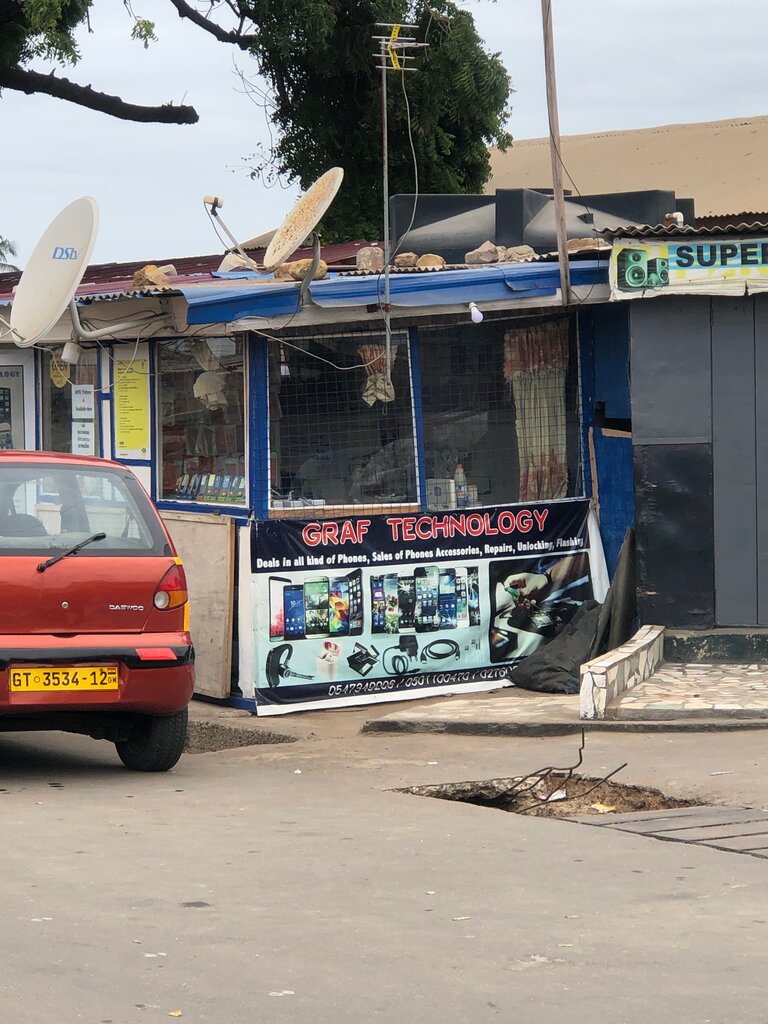 Items for mobile phones Graf Technology, Accra, photo