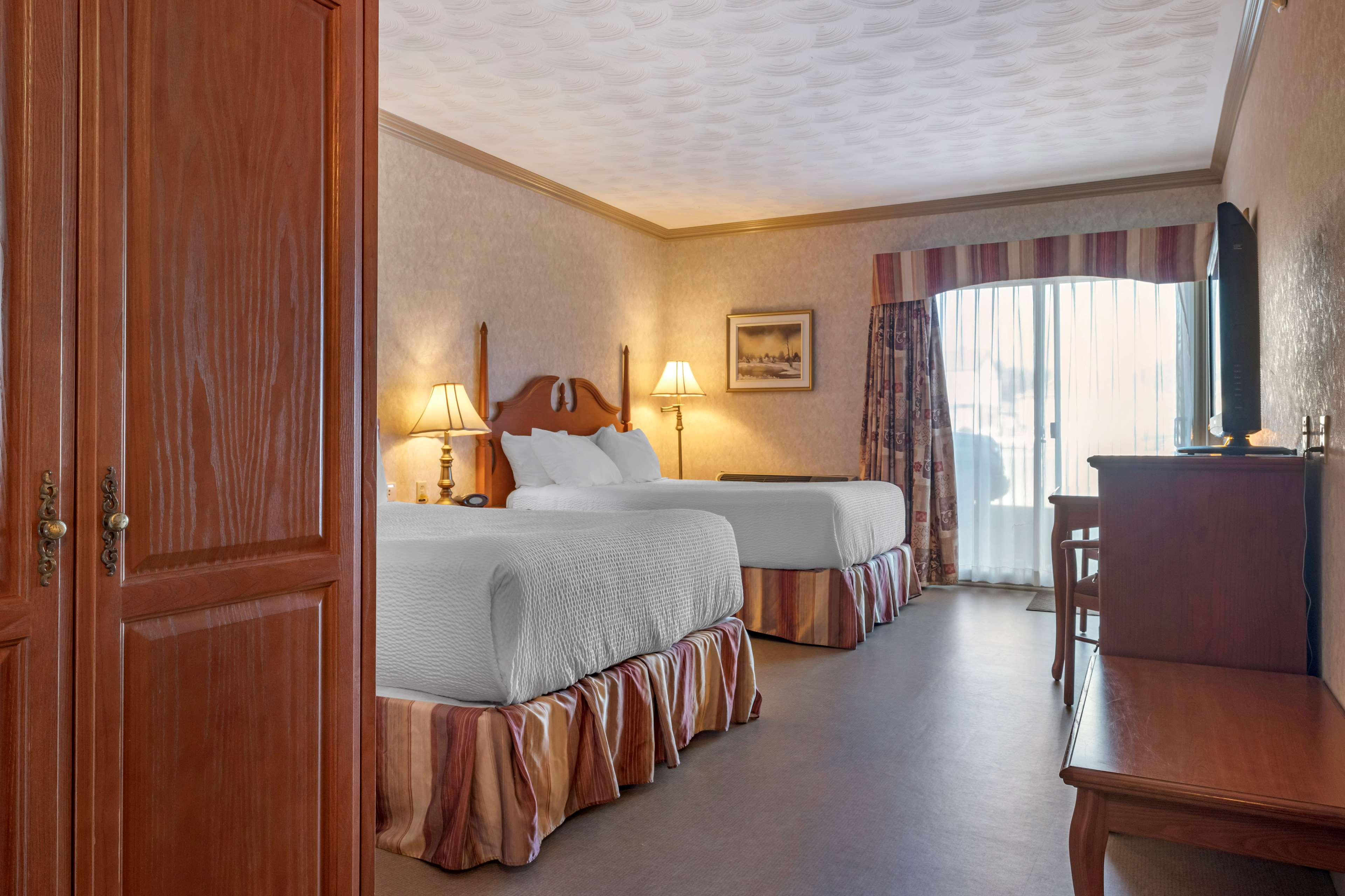 Фото Best Western Plus Edmundston Hotel