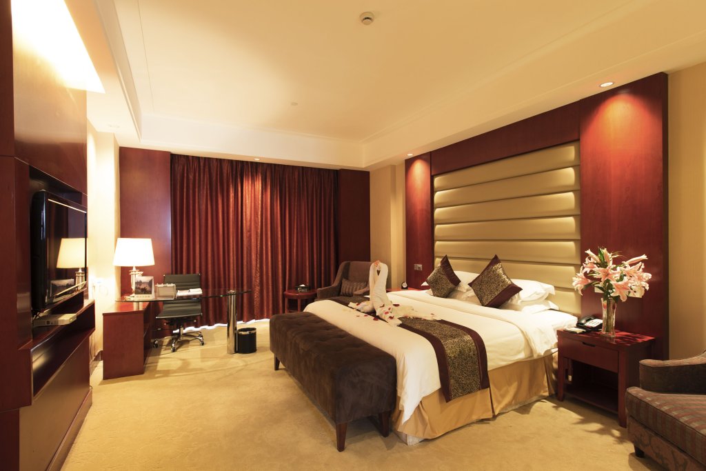 Фото Days Hotel Frontier Nantong